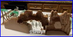 VTG Marx Figures Prehistoric Play Set Dinosaurs Cavemen 1971 AS Shown Parts