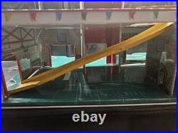 Vintafe MARX 1950's Tin Litho Service Center Car Laundry Car Sales