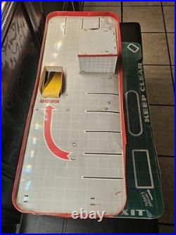 Vintafe MARX 1950's Tin Litho Service Center Car Laundry Car Sales