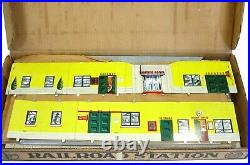 Vintage 1940's Marx Railroad Station No. 4409 Tinplate O Scale Playset Mint withBox