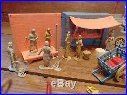 Vintage 1950's BEN HUR Marx PLAYSET With MANY FIGURES PARTS