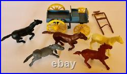 Vintage 1950's Marx Fort Apache Play set