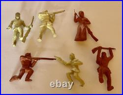 Vintage 1950's Marx Fort Apache Play set