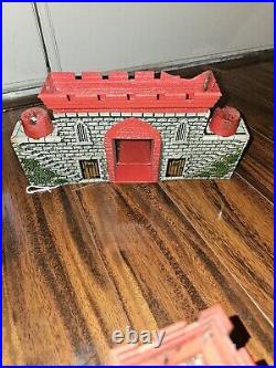 Vintage 1950's Marx Prince Valiant Castle With 5 Figures-Very Good