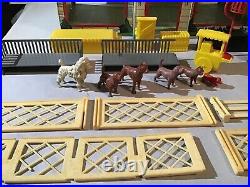 Vintage 1950's TIN LITHO MARX PET SHOP PLAYSET Accessories