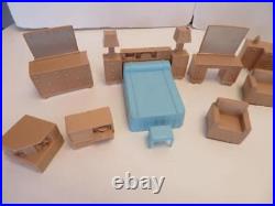 Vintage 1950s/1960s Marx Dollhouse Playset Ranch House No. 4770 with Furniture