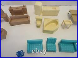 Vintage 1950s/1960s Marx Dollhouse Playset Ranch House No. 4770 with Furniture