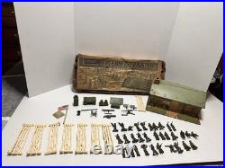 Vintage 1950s LOUIS MARX US ARMY TRAINING CENTER TOY SET WithORIGINAL BOX