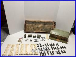 Vintage 1950s LOUIS MARX US ARMY TRAINING CENTER TOY SET WithORIGINAL BOX