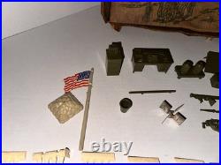 Vintage 1950s LOUIS MARX US ARMY TRAINING CENTER TOY SET WithORIGINAL BOX