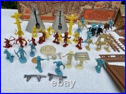 Vintage 1950s Marx Fort Apache Stockade 2000 Box Tin Cabin Lt. Masters Rusty