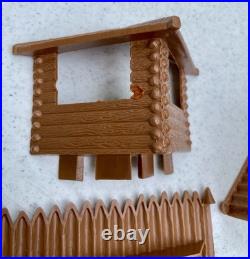 Vintage 1950s Marx Fort Apache Stockade 2000 Box Tin Cabin Lt. Masters Rusty