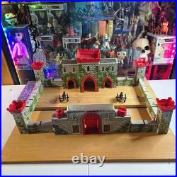 Vintage 1956 Louis Marx Medieval Castle Fort Playset Lot