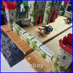 Vintage 1956 Louis Marx Medieval Castle Fort Playset Lot