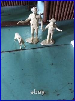 Vintage 1956 Marx Toys Rin Tin Tin Fort Apache Playset with Box. WOW