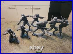 Vintage 1960s MARX TOYS USA 6 Plastic Soldiers Cavemen Cowboy 22pc Misc Lot