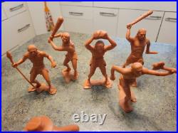 Vintage 1960s MARX TOYS USA 6 Plastic Soldiers Cavemen Cowboy 22pc Misc Lot