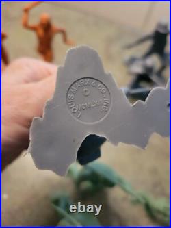 Vintage 1960s MARX TOYS USA 6 Plastic Soldiers Cavemen Cowboy 22pc Misc Lot
