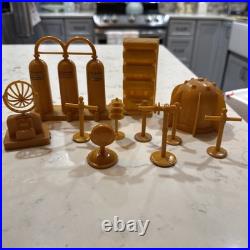 Vintage 1960s Marx Moon Base Original Accessories Oxygen Tanks Lasers Shelve Etc Vintage 1960s Marx Moon Base Original Accessories Oxygen Tanks Lasers Shelve Etc