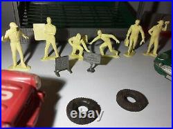 Vintage 1960s Marx Racetrack Slot Car Grandstand Lights Shed Crew Figure Set