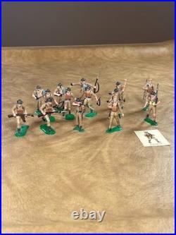 Vintage 1960s Marx Warriors of World World War II British Soldiers Lot of 14