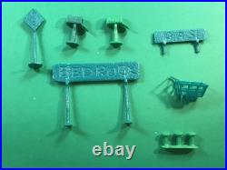 Vintage 1961 Flintstones Play Set No. 4762 + Background + 11 Standees