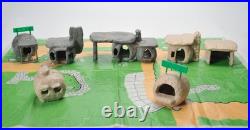 Vintage 1961 MARX The Flintstones Play Set No 4672 w Box Near Complete Original Vintage 1961 MARX The Flintstones Play Set No 4672 w Box Near Complete Original