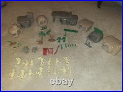 Vintage 1961 Marx Flintstones Bedrock Play Set 4672 PARTIAL SET