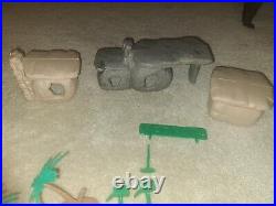 Vintage 1961 Marx Flintstones Bedrock Play Set 4672 PARTIAL SET