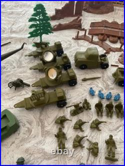 Vintage 1963 Marx Battleground Army Playset 4754 in Original Box. 110 Pieces
