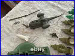 Vintage 1963 Marx Battleground Army Playset 4754 in Original Box. 110 Pieces