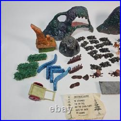 Vintage 1965 Marx Troll Village Miniature Playset D511 Figures Animals Vintage 1965 Marx Troll Village Miniature Playset D511 Figures Animals