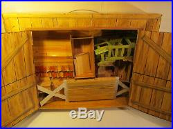 Vintage 1966 Johnny West Circle X Ranch By Marx #5275 Cardboard Play Set t3820