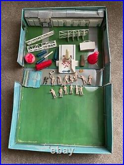 Vintage 1968 Marx CAPE KENNEDY Carry All Action Playset 4625 and Accessories