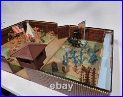 Vintage 1968 Marx Fort Apache Carry-All Playset 4685 Tin Litho Case Complete
