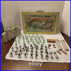 Vintage 1968 Marx Tin Lithograph Fighting Knights Play Set Carry-All #4635