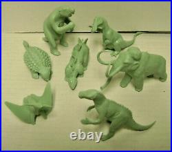 Vintage 1970's Marx Prehistoric Dinosaurs Cavemen Mountain 3D Playset withBox