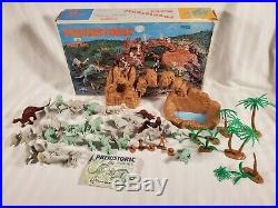 Vintage 1971 Marx Prehistoric Dinosaur Cavemen Play Set #3398 In Original Box