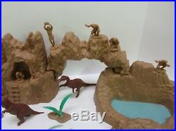 Vintage 1971 Marx Prehistoric Dinosaurs Play Set #3398 Complete Excellent Rare