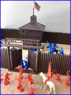 Vintage 1978 Marx 54mm Fort Apache playset 4202 plastic fort & toy soldiers box2