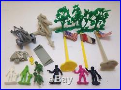 Vintage 1980 Navarone Mountain Giant Play Set Marx Toys 122 Army Men with Box