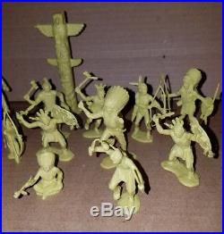 Vintage 54mm Marx Cream Indians Wagon Train Totem Pole 9 Poses Lot Of 16