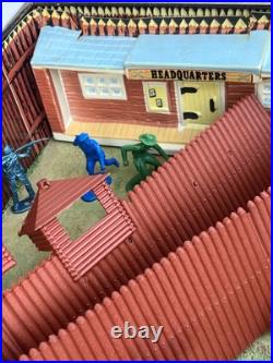 Vintage Carry All Action Fort Apache Play Set Style 4685