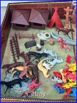 Vintage Carry All Action Fort Apache Play Set Style 4685