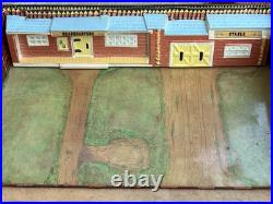 Vintage Carry All Action Fort Apache Play Set Style 4685