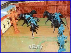 Vintage Cowboy Indian Toy 1968 Marx Metal Carry All Fort Apache Play Set 4685