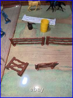 Vintage LOUIS MARX Fort Apache Carry-All Action Playset with Accessories 1968