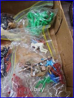 Vintage Louis Marx Fort Apache Play Set Box Figures Horses Accessories