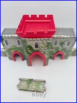 Vintage Louis Marx Prince Valiant Medieval Castle figures & horses 1950s Litho