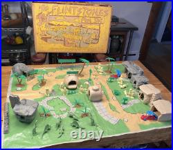 Vintage Louis Marx The Flintstones Play Set 4672 Original Box